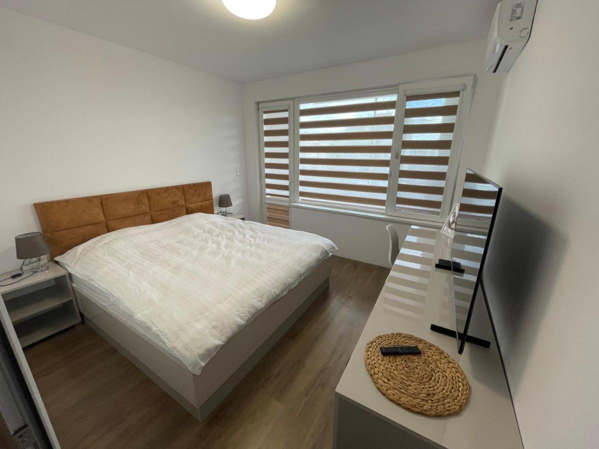 Dety'S Apartment Burgas ภายนอก รูปภาพ