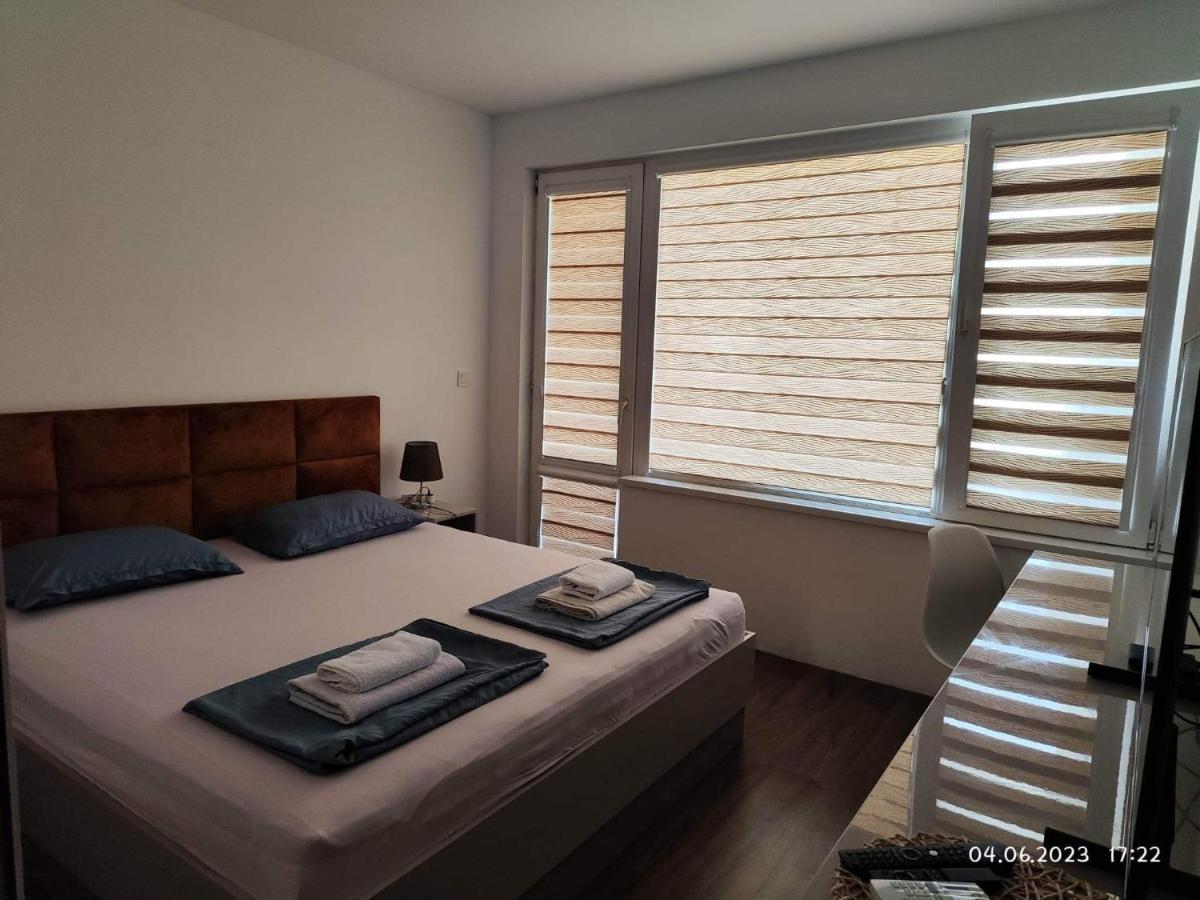 Dety'S Apartment Burgas ภายนอก รูปภาพ